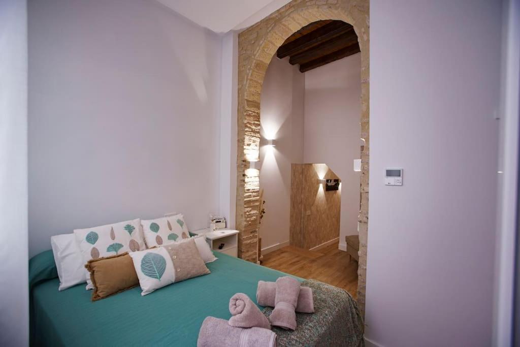 Mini Hotel In The Heart Of Sevilla For Exclusive Usage Buitenkant foto