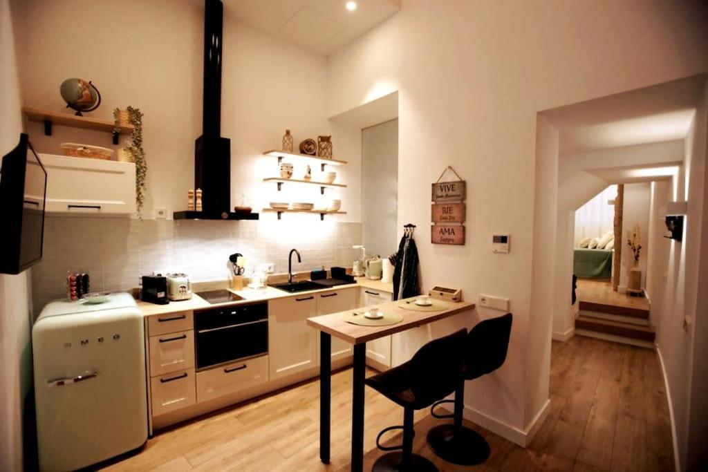 Mini Hotel In The Heart Of Sevilla For Exclusive Usage Buitenkant foto